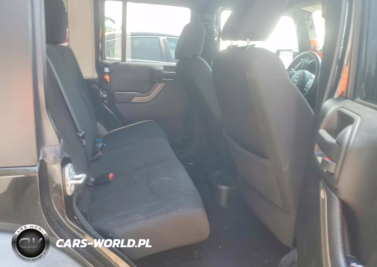 2016 Jeep Wrangler Unlimited Sport VIN:1C4BJWDG3GL115667 - 10