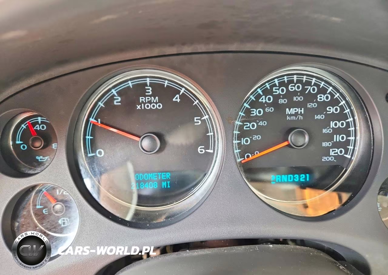 2008 Chevrolet Suburban C1500 Ls VIN:3GNFC16098G206690 - 9