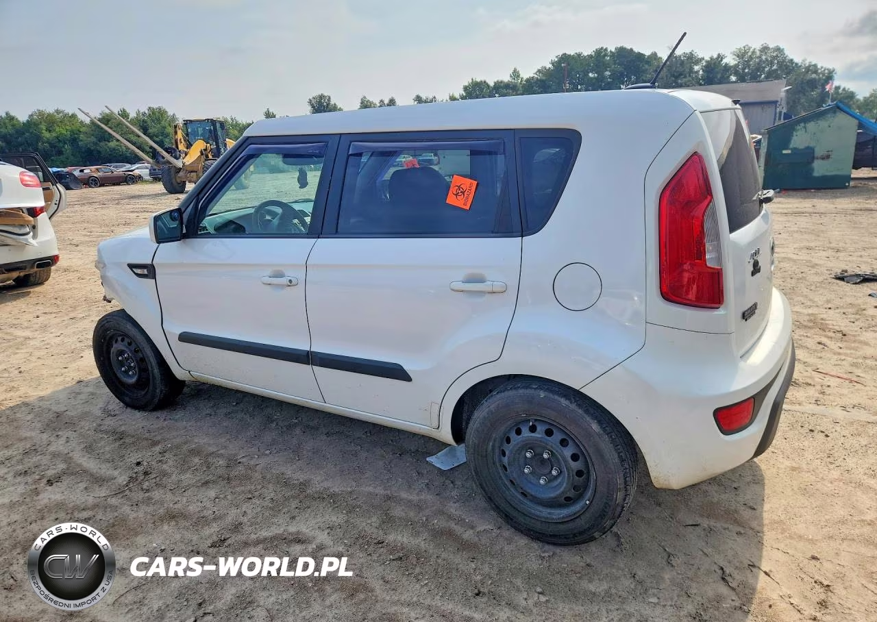2013 Kia Soul Base VIN:KNDJT2A52D7768139 - 2