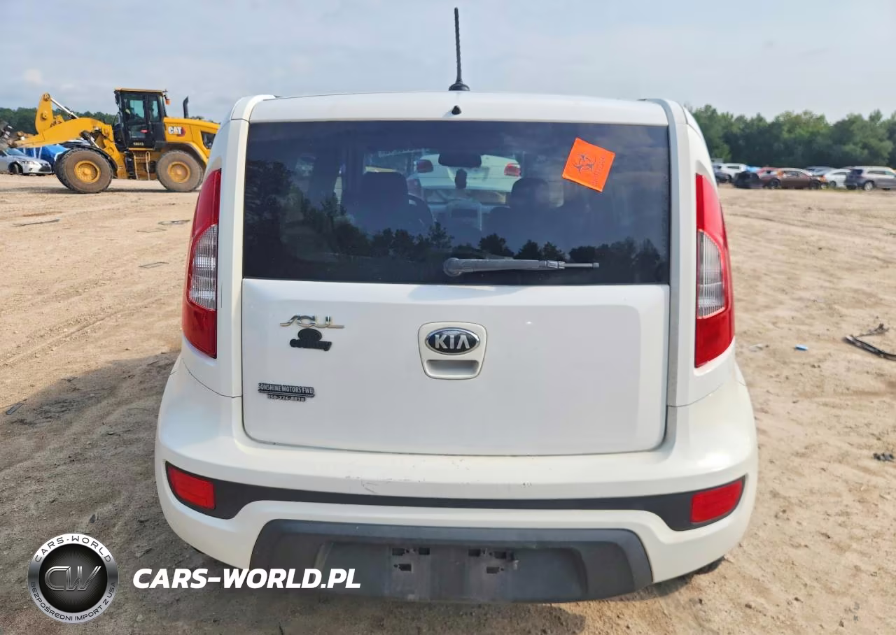 2013 Kia Soul Base VIN:KNDJT2A52D7768139 - 6