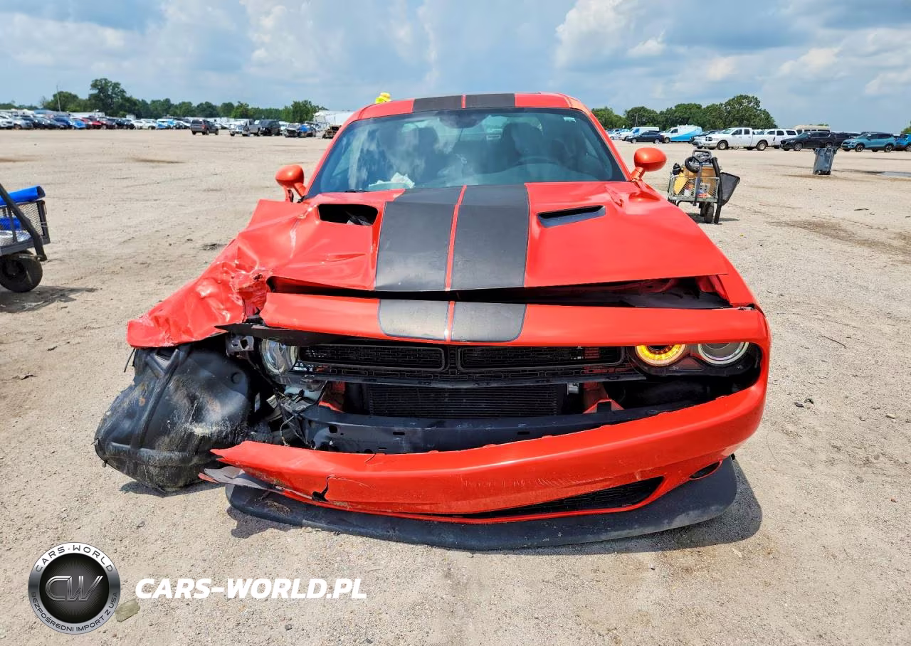 2017 Dodge Challenger Sxt VIN:2C3CDZAG4HH527634 - 5
