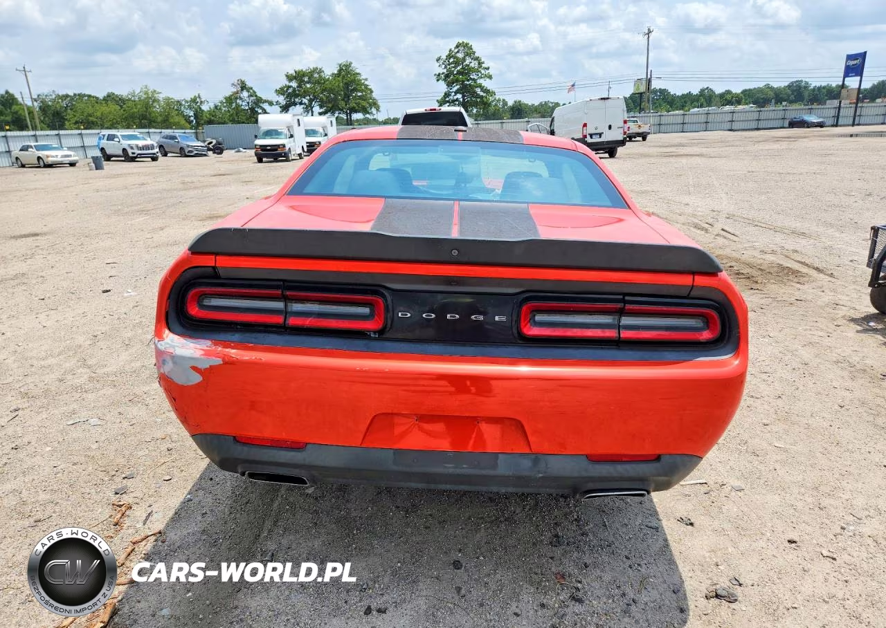 2017 Dodge Challenger Sxt VIN:2C3CDZAG4HH527634 - 6