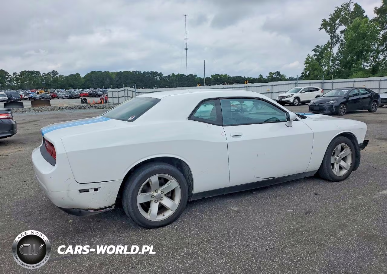 2012 Dodge Challenger Sxt VIN:2C3CDYAG7CH161915 - 3
