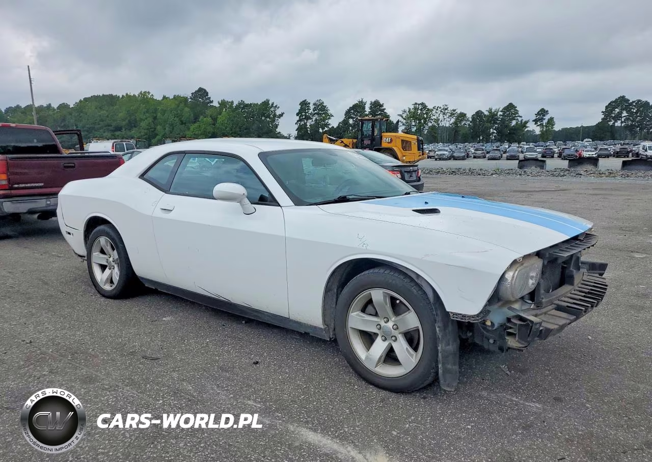 2012 Dodge Challenger Sxt VIN:2C3CDYAG7CH161915 - 4