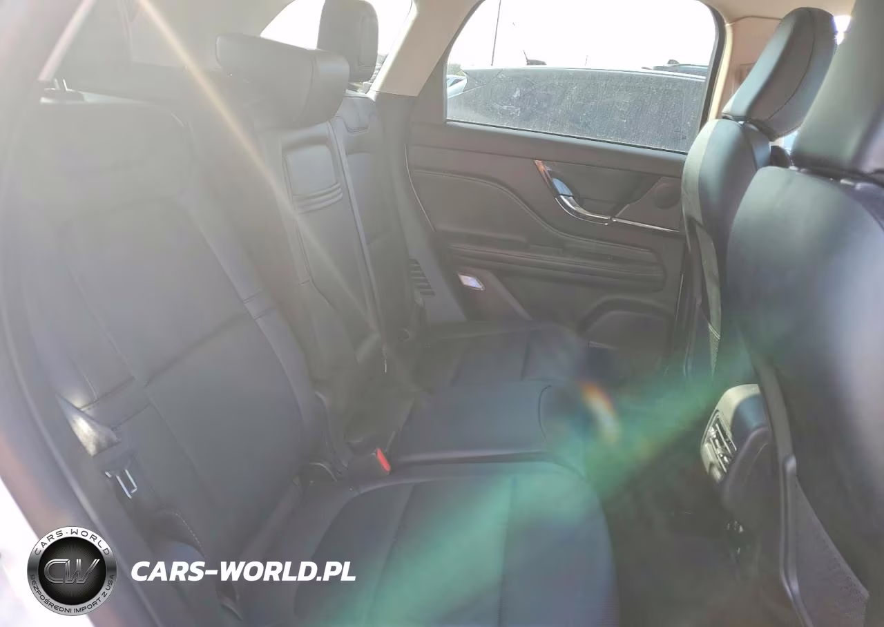 2025 Lincoln Corsair Premiere VIN:5LMCJ1DA3SUL13891 - 11