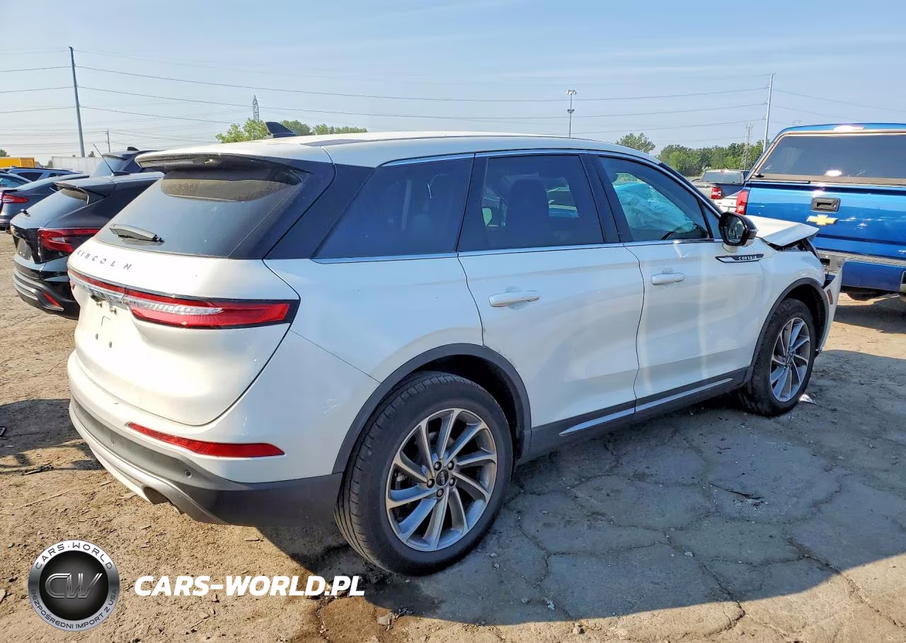 2025 Lincoln Corsair Premiere VIN:5LMCJ1DA3SUL13891 - 3