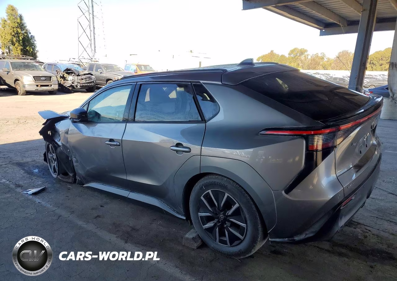 2026 Toyota Bz Xle Plus VIN:JTMBCAEB6TA006500 - 2
