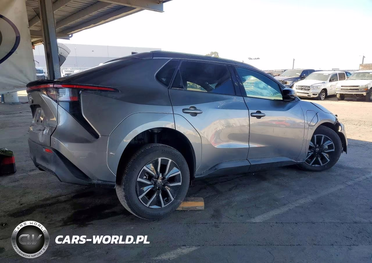 2026 Toyota Bz Xle Plus VIN:JTMBCAEB6TA006500 - 3