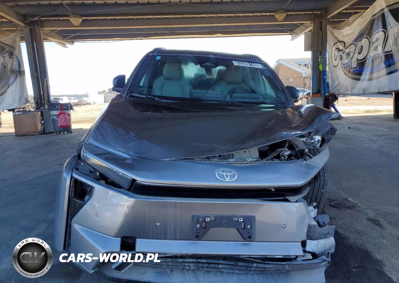 2026 Toyota Bz Xle Plus VIN:JTMBCAEB6TA006500 - 5