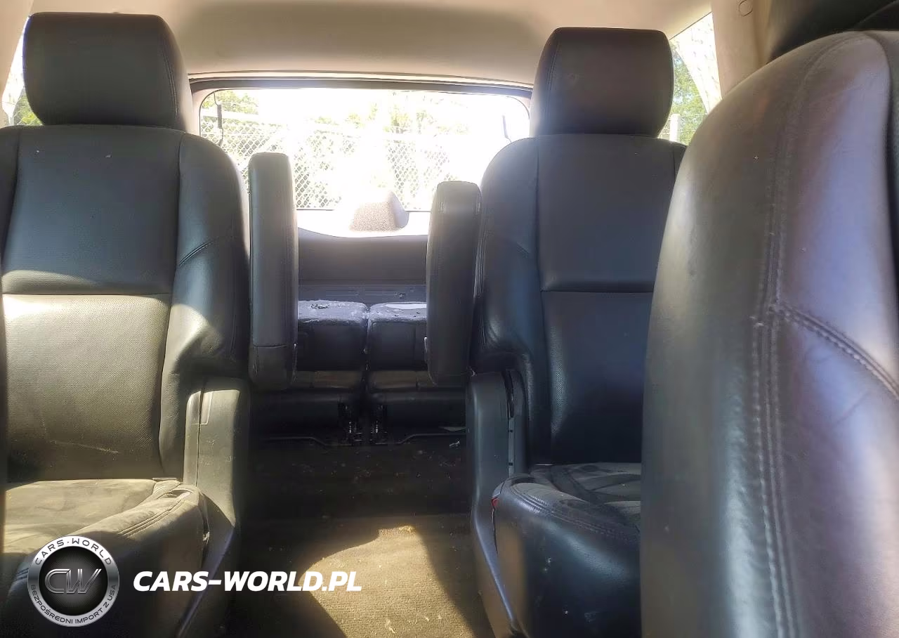 2011 Cadillac Escalade Luxury VIN:1GYS4BEF1BR131470 - 10