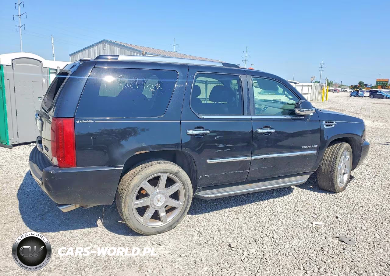 2011 Cadillac Escalade Luxury VIN:1GYS4BEF1BR131470 - 3