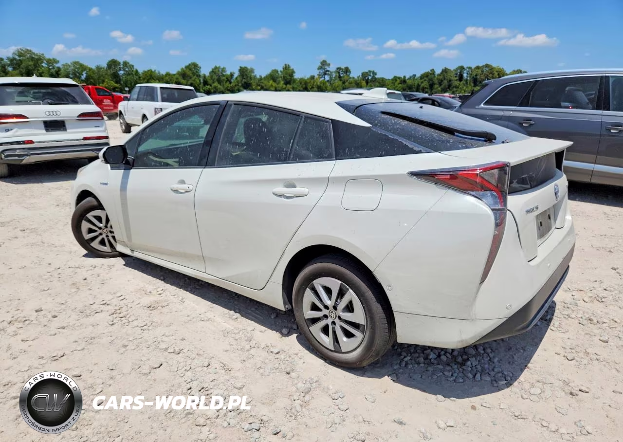 2018 Toyota Prius Four VIN:JTDKARFU4J3547874 - 2