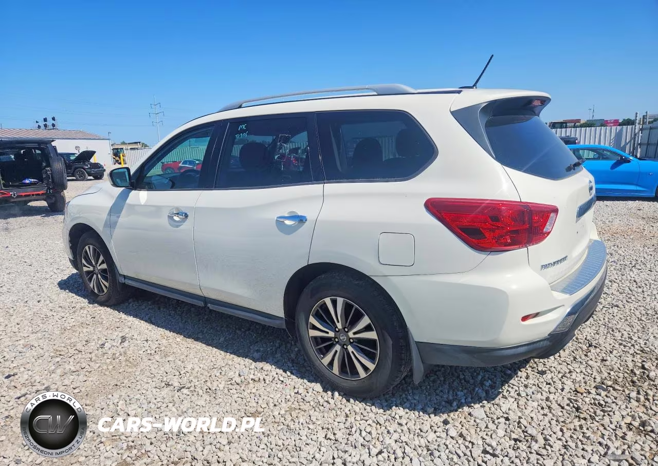 2017 Nissan Pathfinder S VIN:5N1DR2MM8HC695012 - 2
