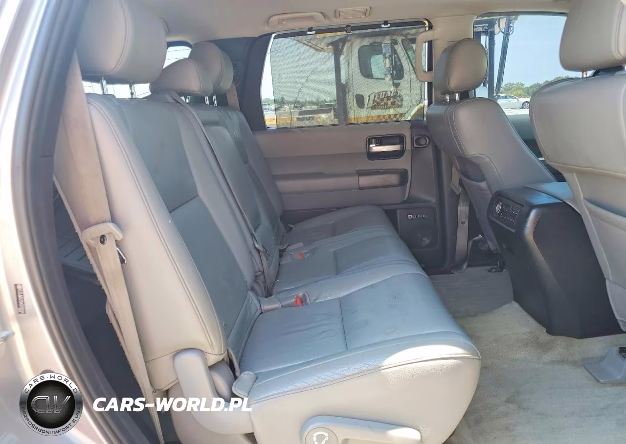 2010 Toyota Sequoia Limited VIN:5TDJW5G1XAS026084 - 11