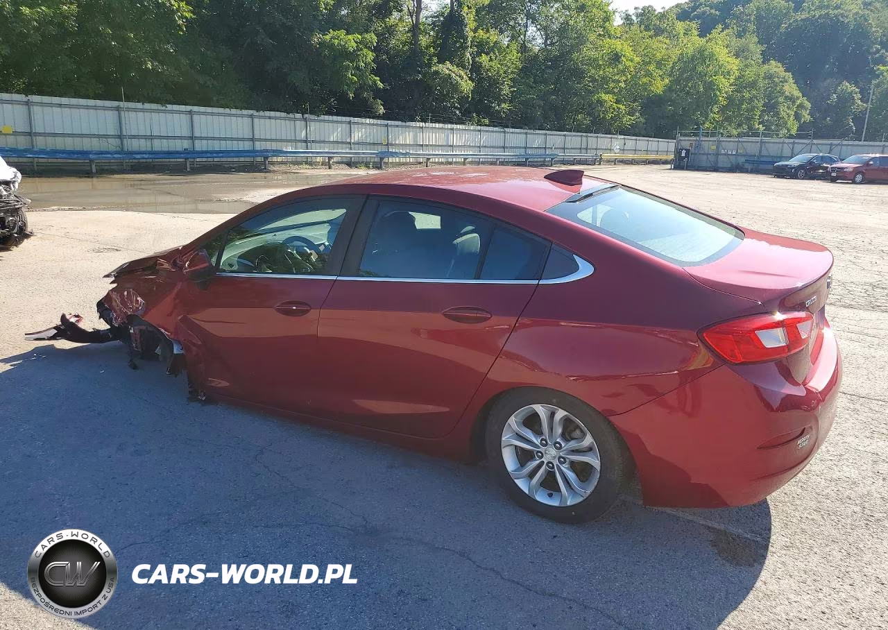 2019 Chevrolet Cruze Lt VIN:1G1BE5SM1K7132369 - 2