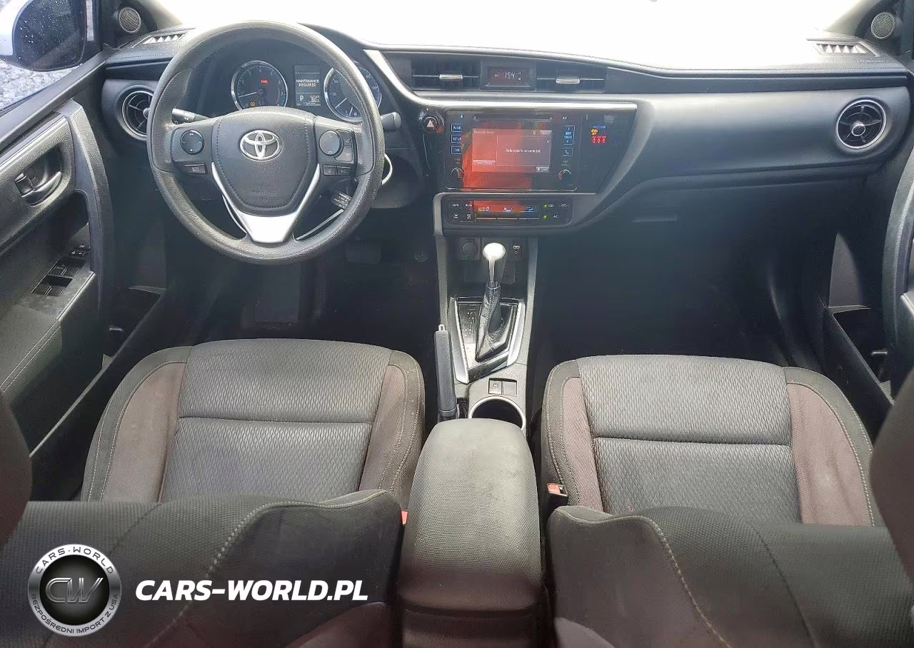 2018 Toyota Corolla Le VIN:5YFBURHE5JP808224 - 8