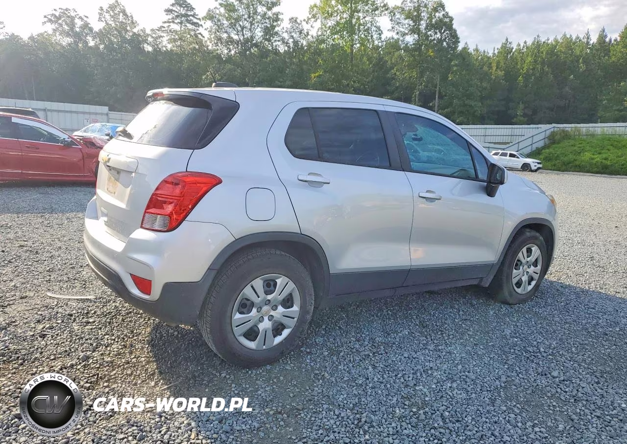 2017 Chevrolet Trax Ls VIN:3GNCJKSB9HL209120 - 3