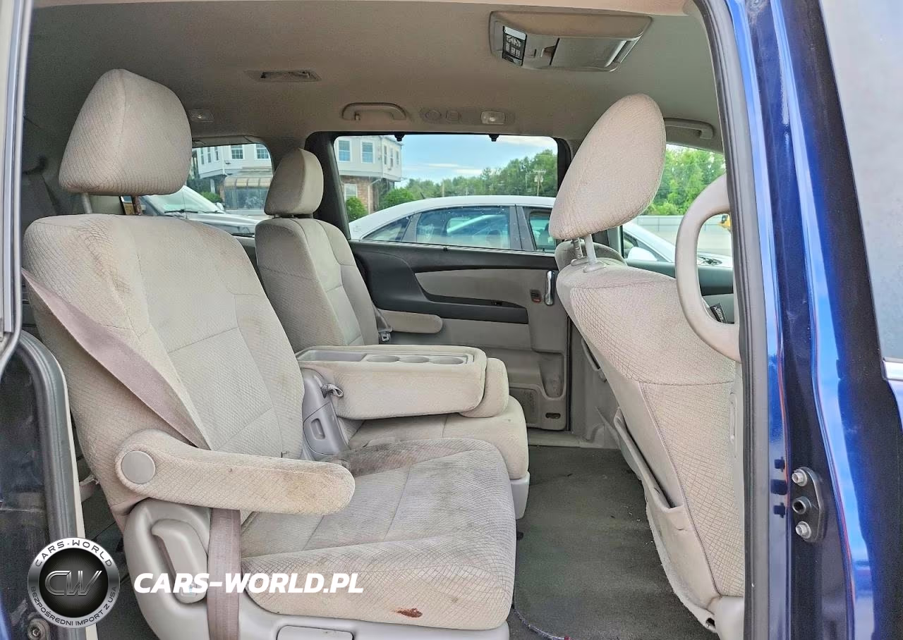 2016 Honda Odyssey Se VIN:5FNRL5H38GB032670 - 11