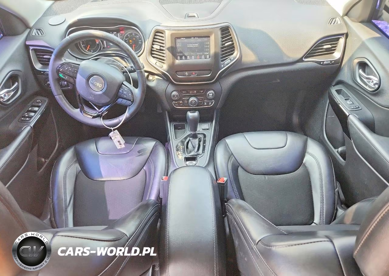 2019 Jeep Cherokee Latitude Plus VIN:1C4PJLLB9KD462370 - 8