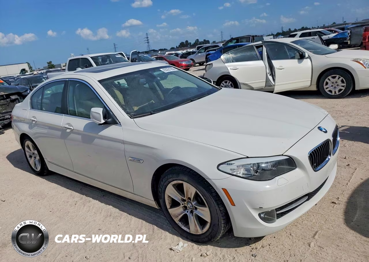 2013 BMW 528 I VIN:WBAXG5C58DDY32034 - 4