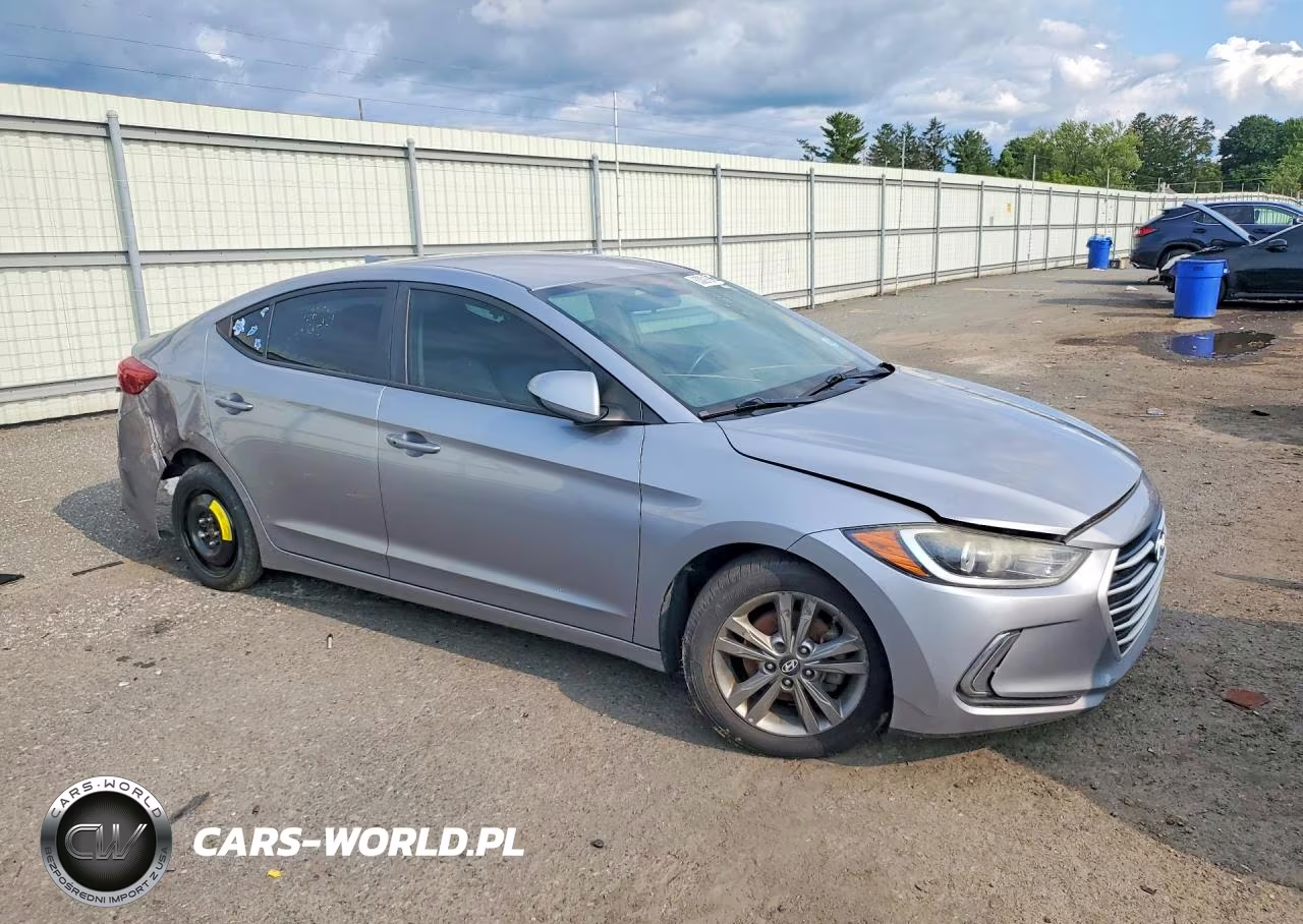 2017 Hyundai Elantra Se VIN:5NPD84LF4HH042624 - 4