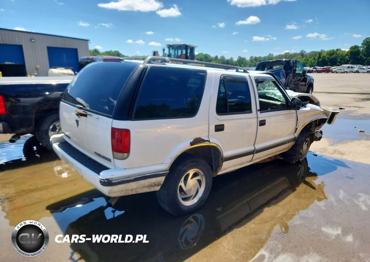 1995 Chevrolet Blazer VIN:1GNDT13W8SK175285 - 3