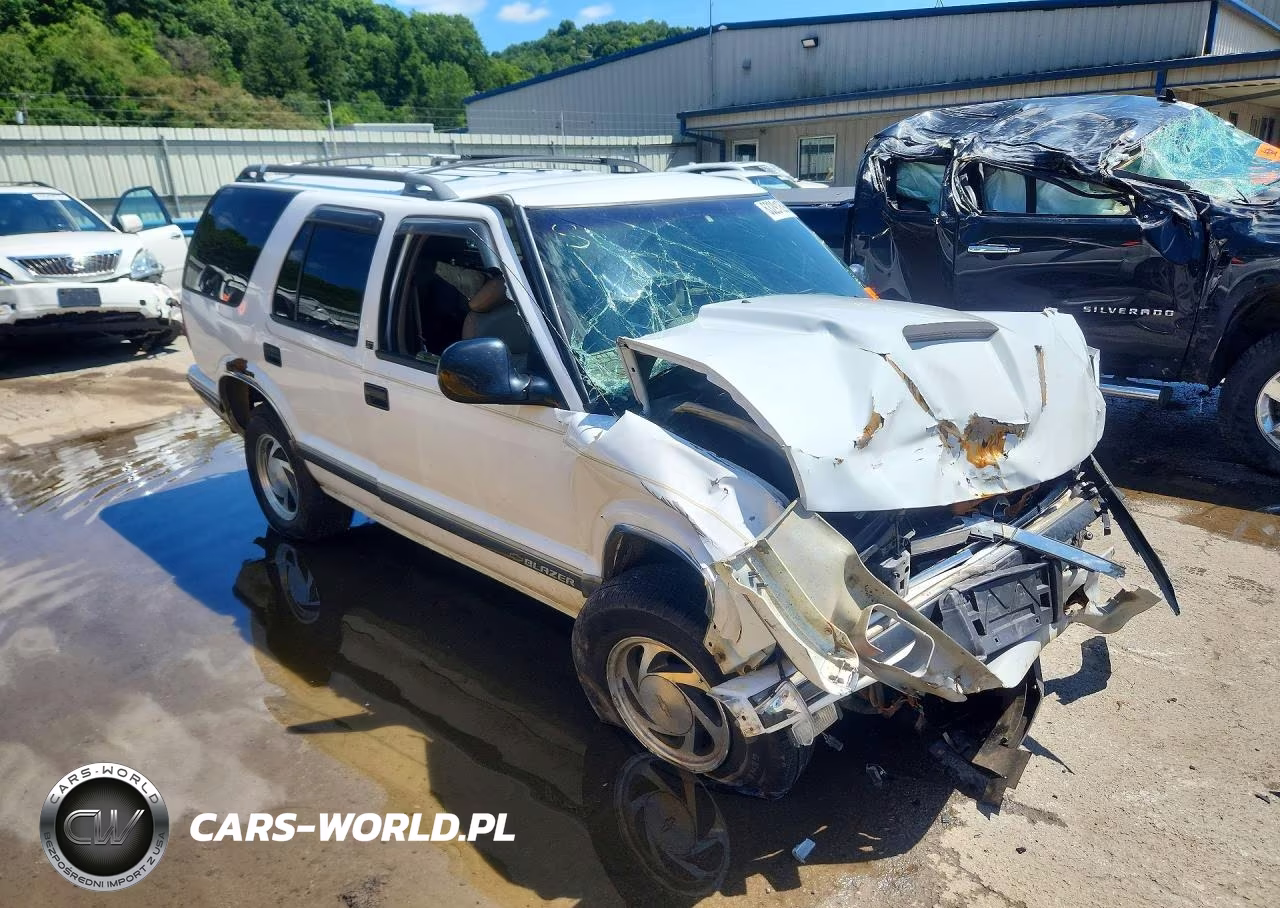 1995 Chevrolet Blazer VIN:1GNDT13W8SK175285 - 4