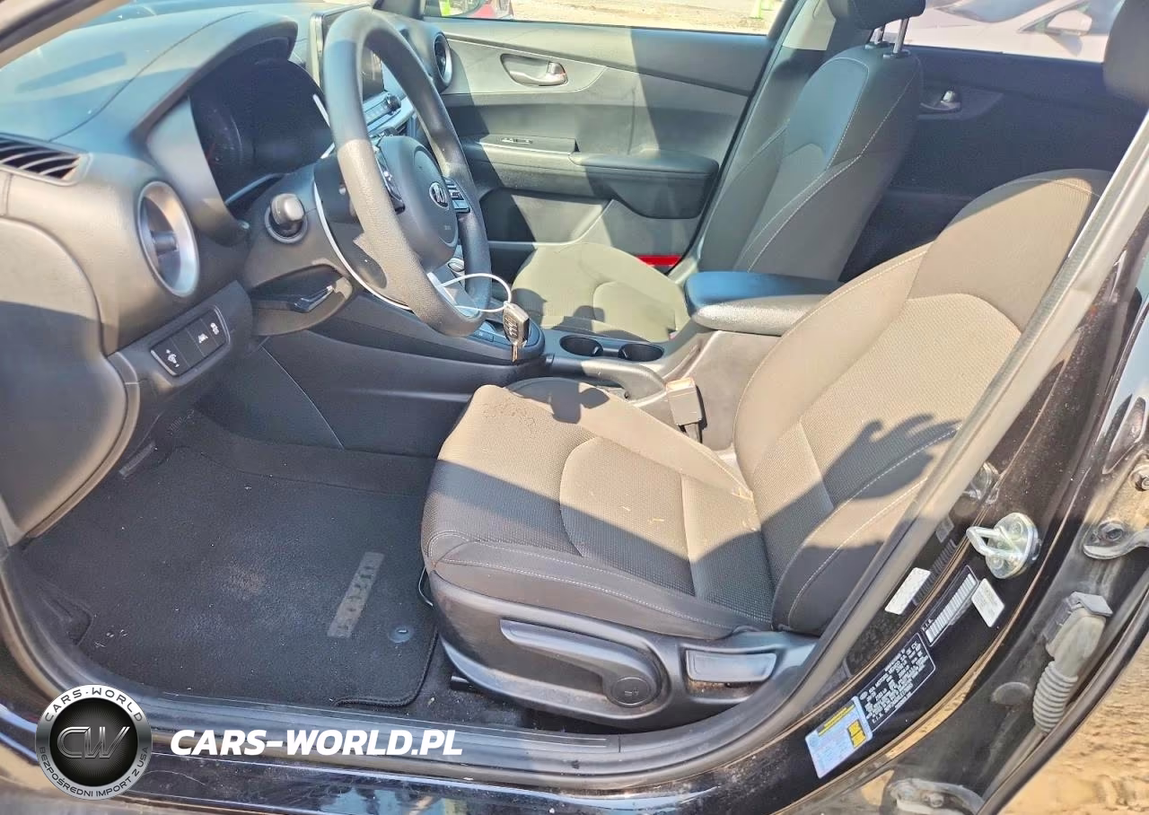 2020 Kia Forte Lxs VIN:3KPF24ADXLE176885 - 7