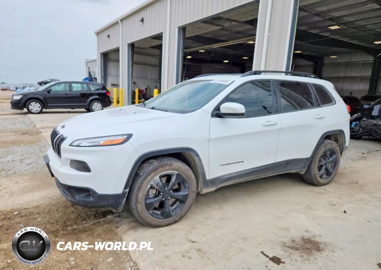 2016 Jeep Cherokee Latitude VIN:1C4PJMCS7GW232120 - 1