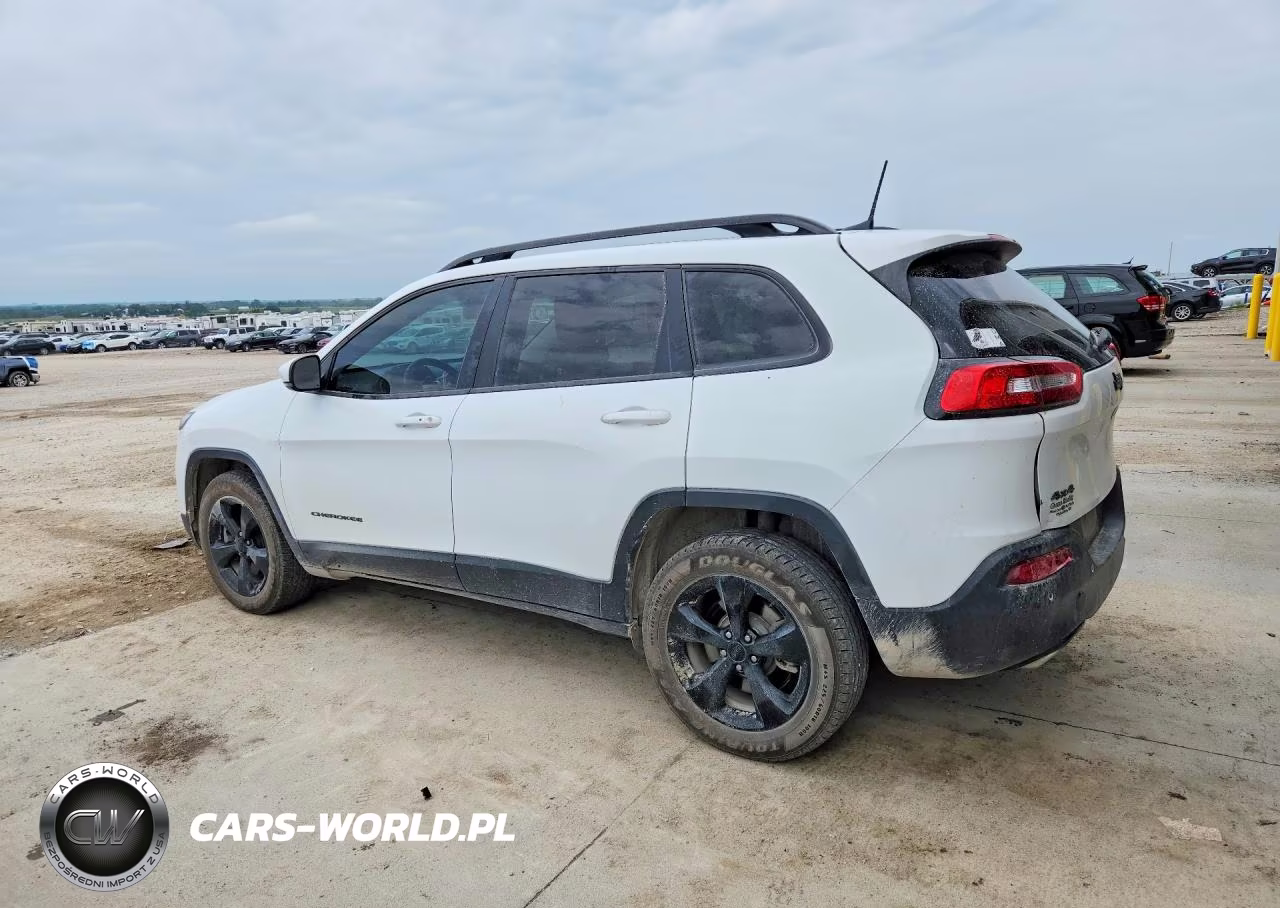 2016 Jeep Cherokee Latitude VIN:1C4PJMCS7GW232120 - 2