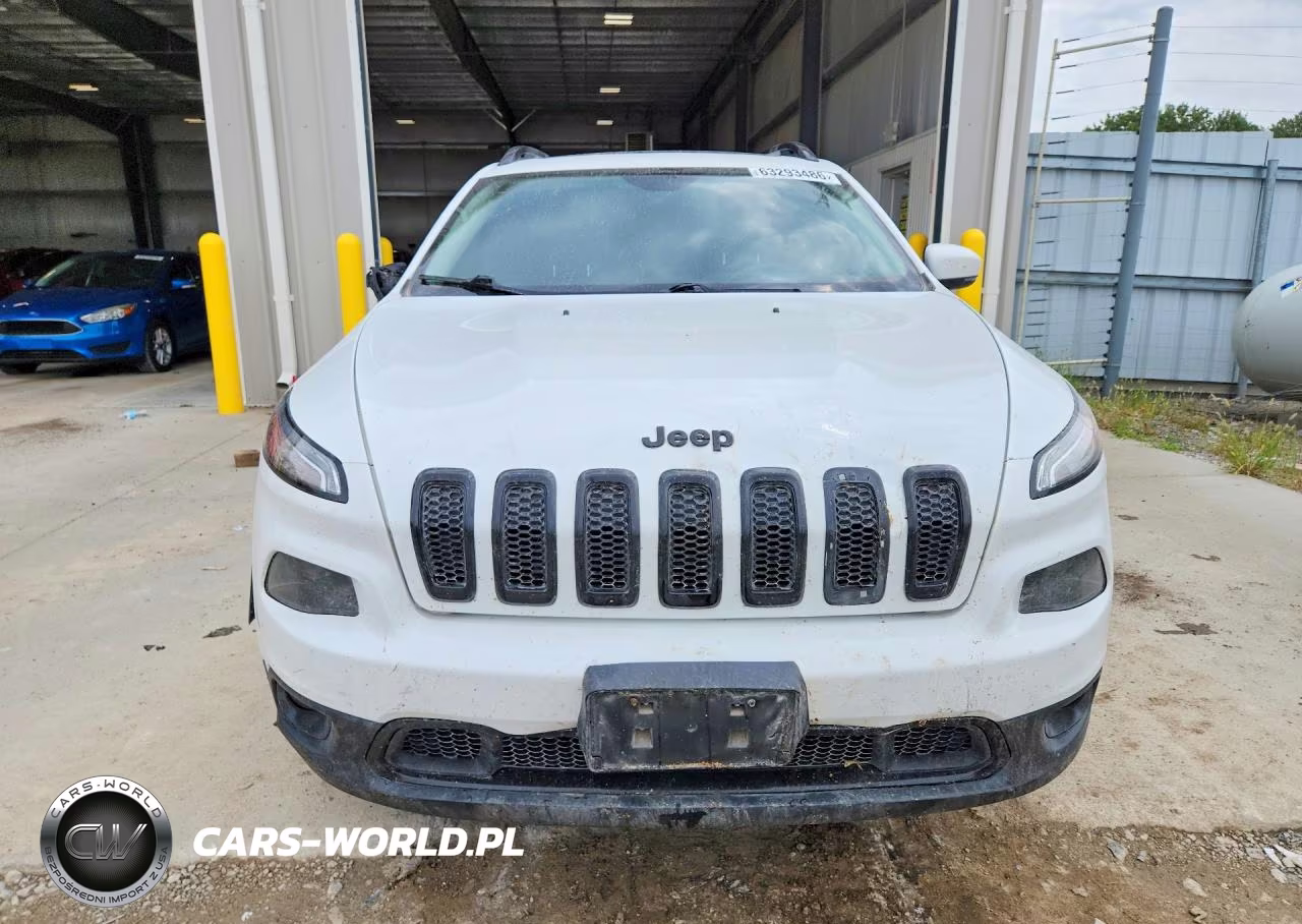 2016 Jeep Cherokee Latitude VIN:1C4PJMCS7GW232120 - 5