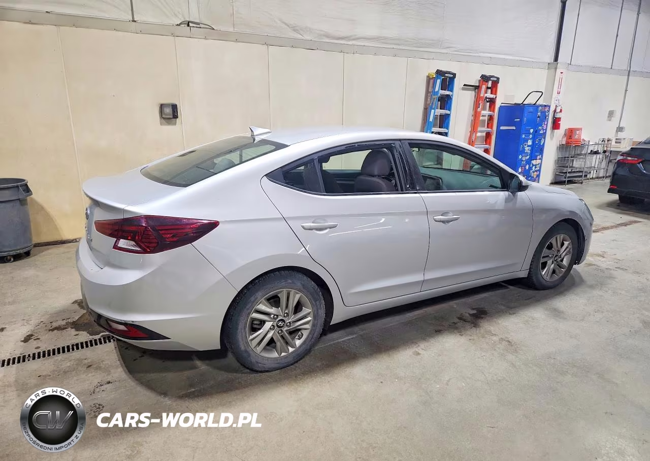 2019 Hyundai Elantra Sel VIN:5NPD84LF2KH462163 - 3