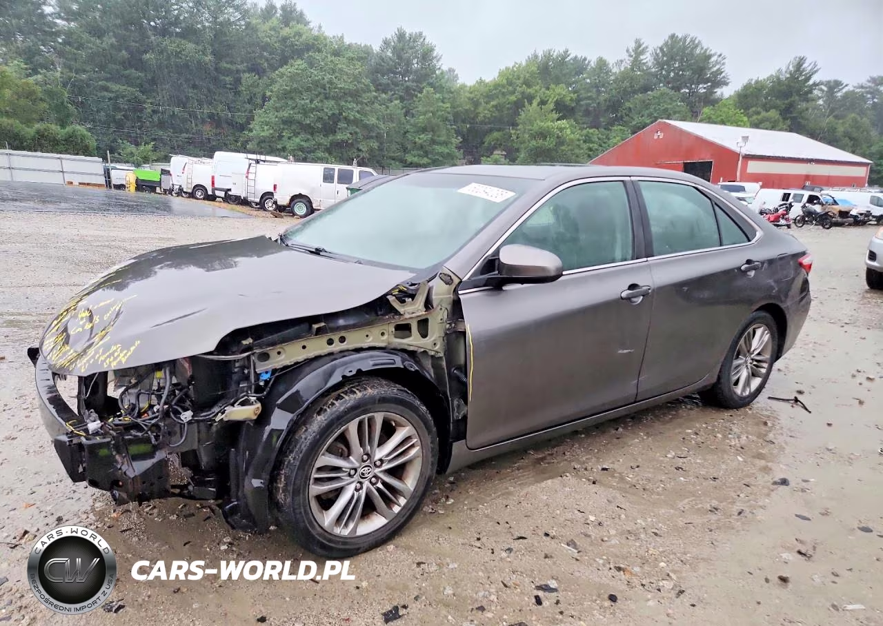 2015 Toyota Camry Se – zdjęcie 1 z 12