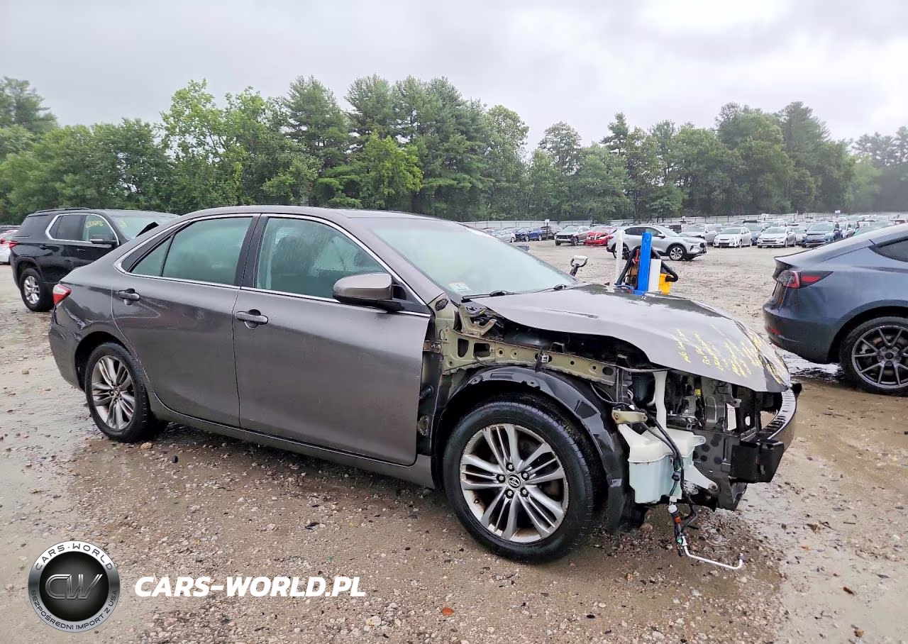 2015 Toyota Camry Se VIN:4T1BF1FK6FU891320 - 4