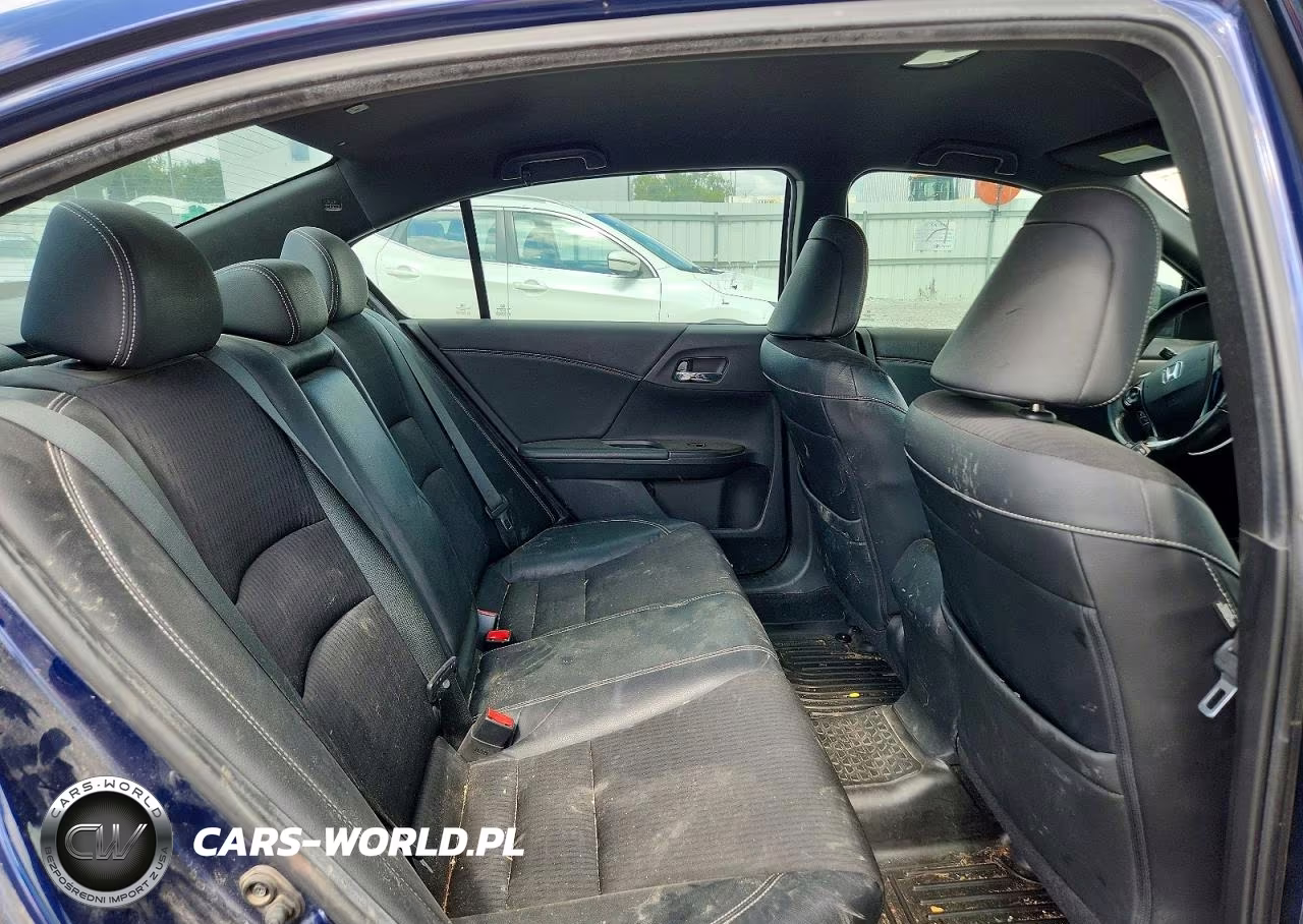 2016 Honda Accord Sport VIN:1HGCR2F52GA082210 - 10