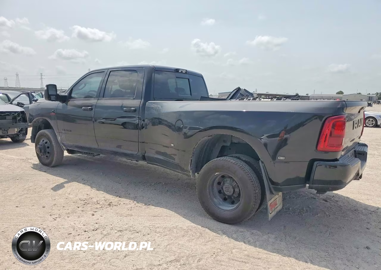 2026 Ram 3500 Laramie VIN:3C63RRJL9TG273140 - 2