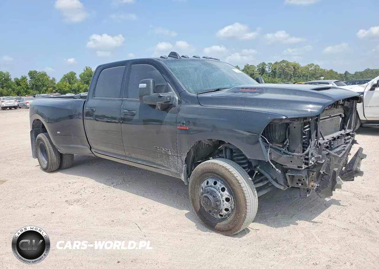 2026 Ram 3500 Laramie VIN:3C63RRJL9TG273140 - 4