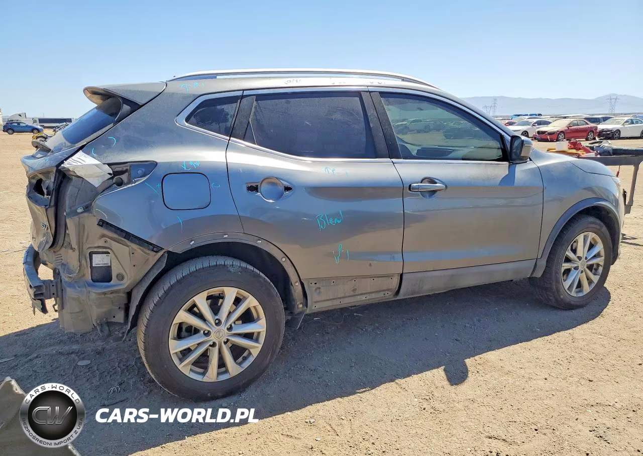 2017 Nissan Rogue Sport S VIN:JN1BJ1CP2HW036854 - 3