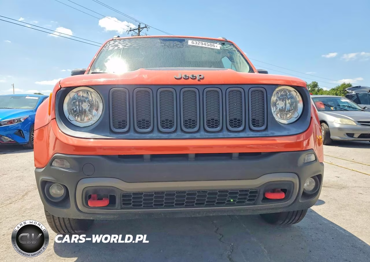 2015 Jeep Renegade Trailhawk VIN:ZACCJBCT5FPC01228 - 5