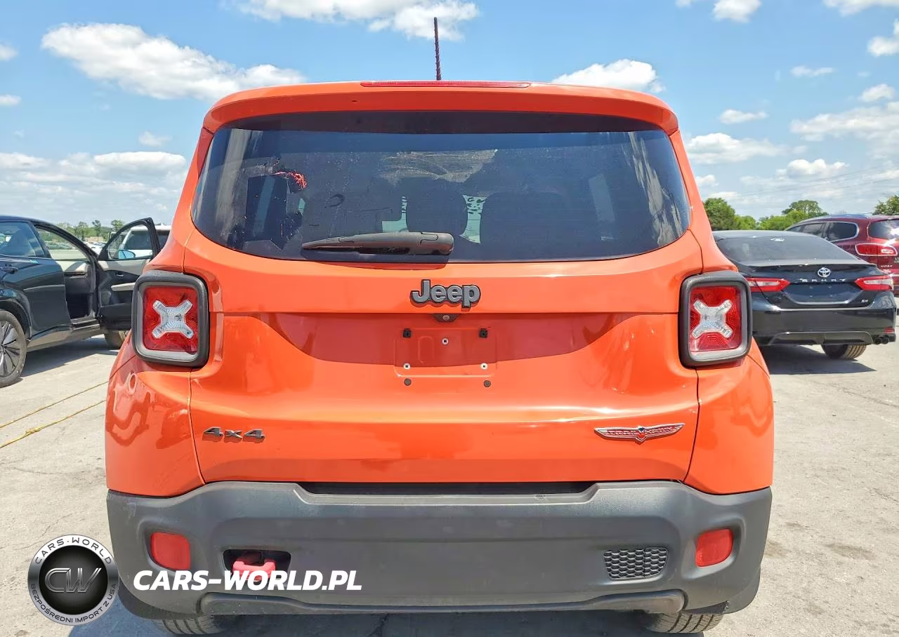 2015 Jeep Renegade Trailhawk VIN:ZACCJBCT5FPC01228 - 6