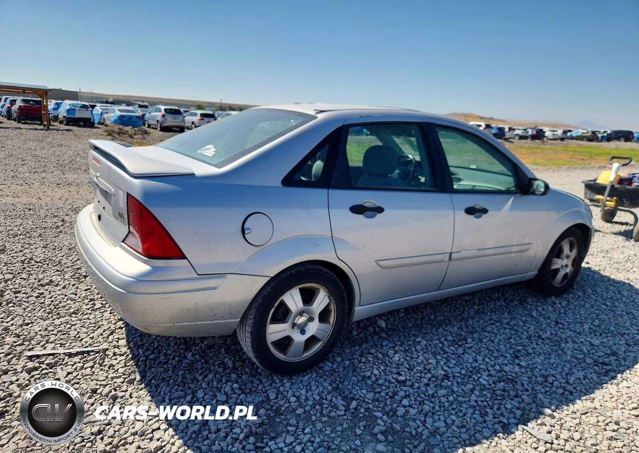 2003 Ford Focus Zts VIN:1FAFP38323W285653 - 3