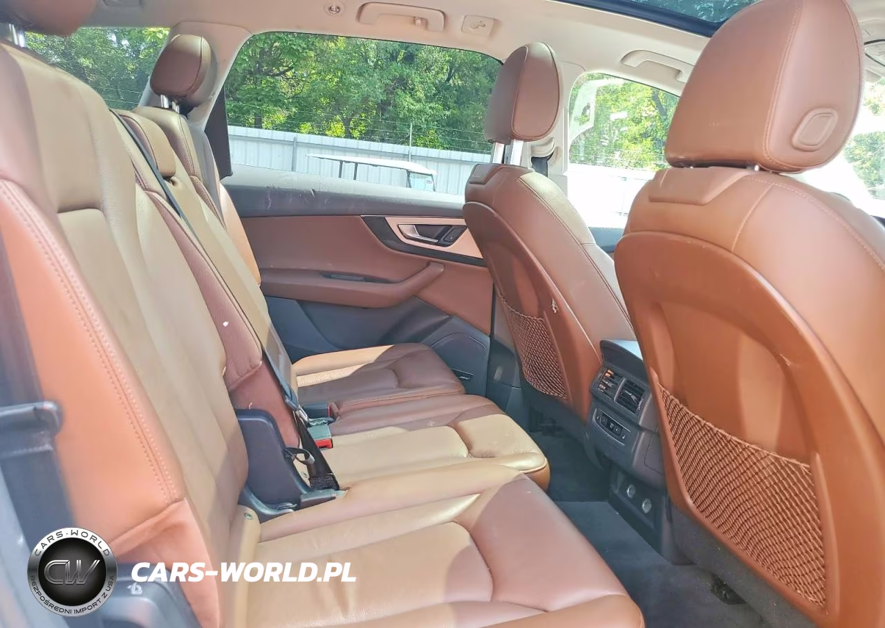 2018 Audi Q7 Premium Plus VIN:WA1LHAF78JD044350 - 11