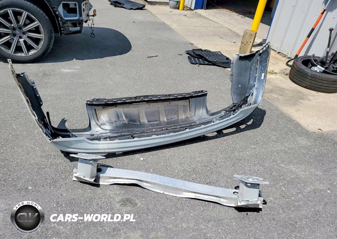 2018 Audi Q7 Premium Plus VIN:WA1LHAF78JD044350 - 13