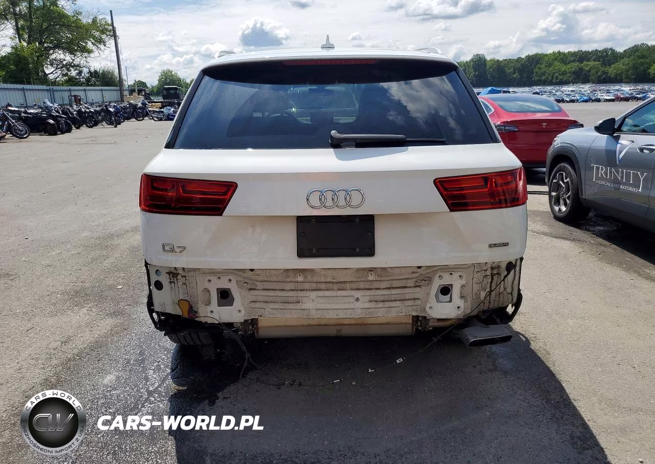2018 Audi Q7 Premium Plus VIN:WA1LHAF78JD044350 - 6