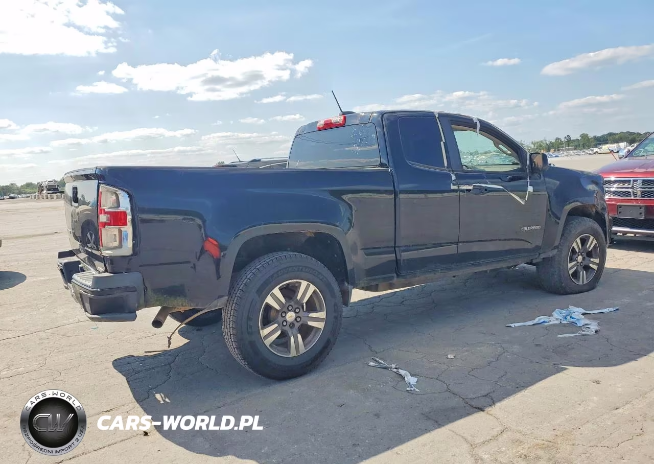 2017 Chevrolet Colorado VIN:1GCHSBEA4H1199277 - 3