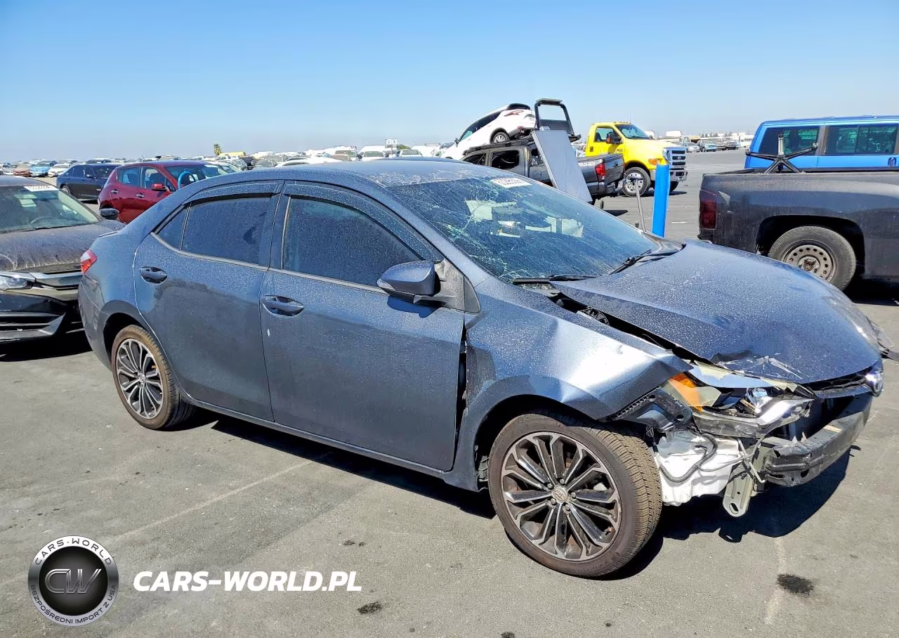 2015 Toyota Corolla S Plus VIN:5YFBURHEXFP352695 - 4