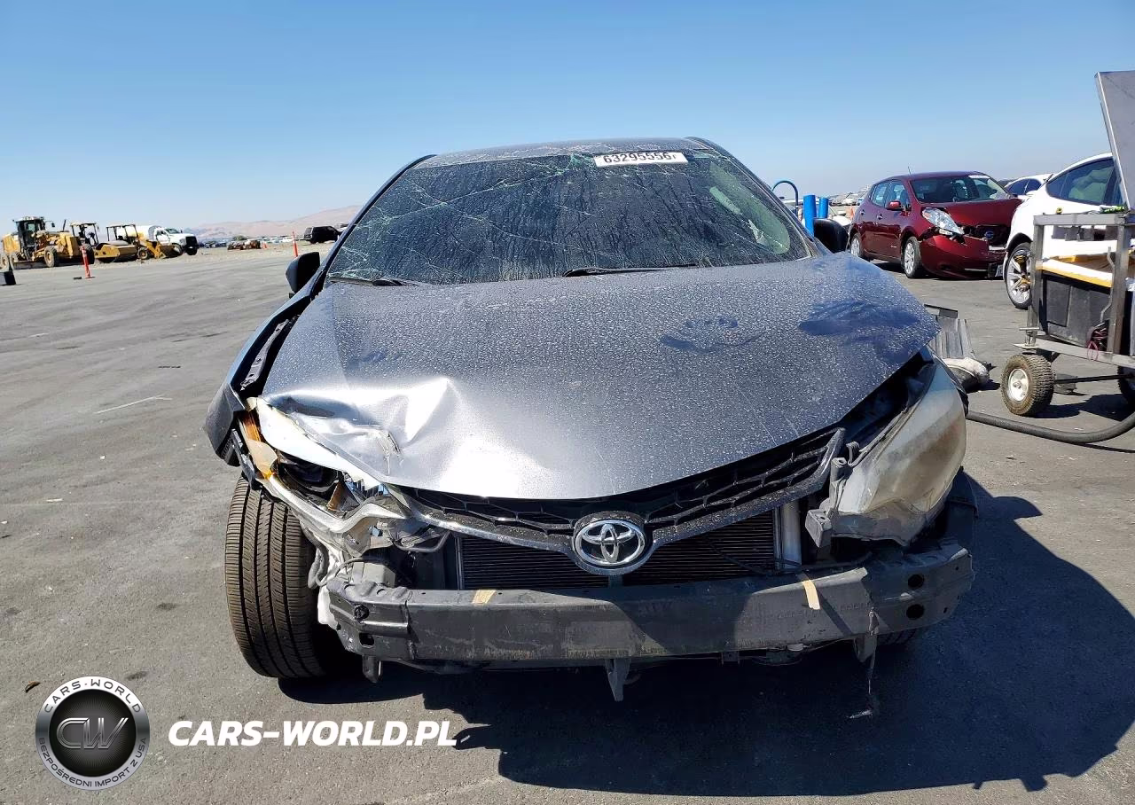 2015 Toyota Corolla S Plus VIN:5YFBURHEXFP352695 - 5