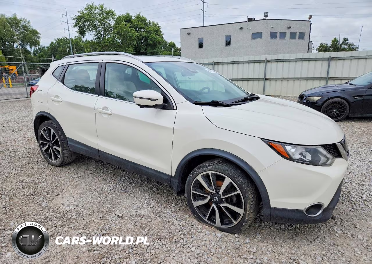 2018 Nissan Rogue Sport Sl VIN:JN1BJ1CR7JW200722 - 4