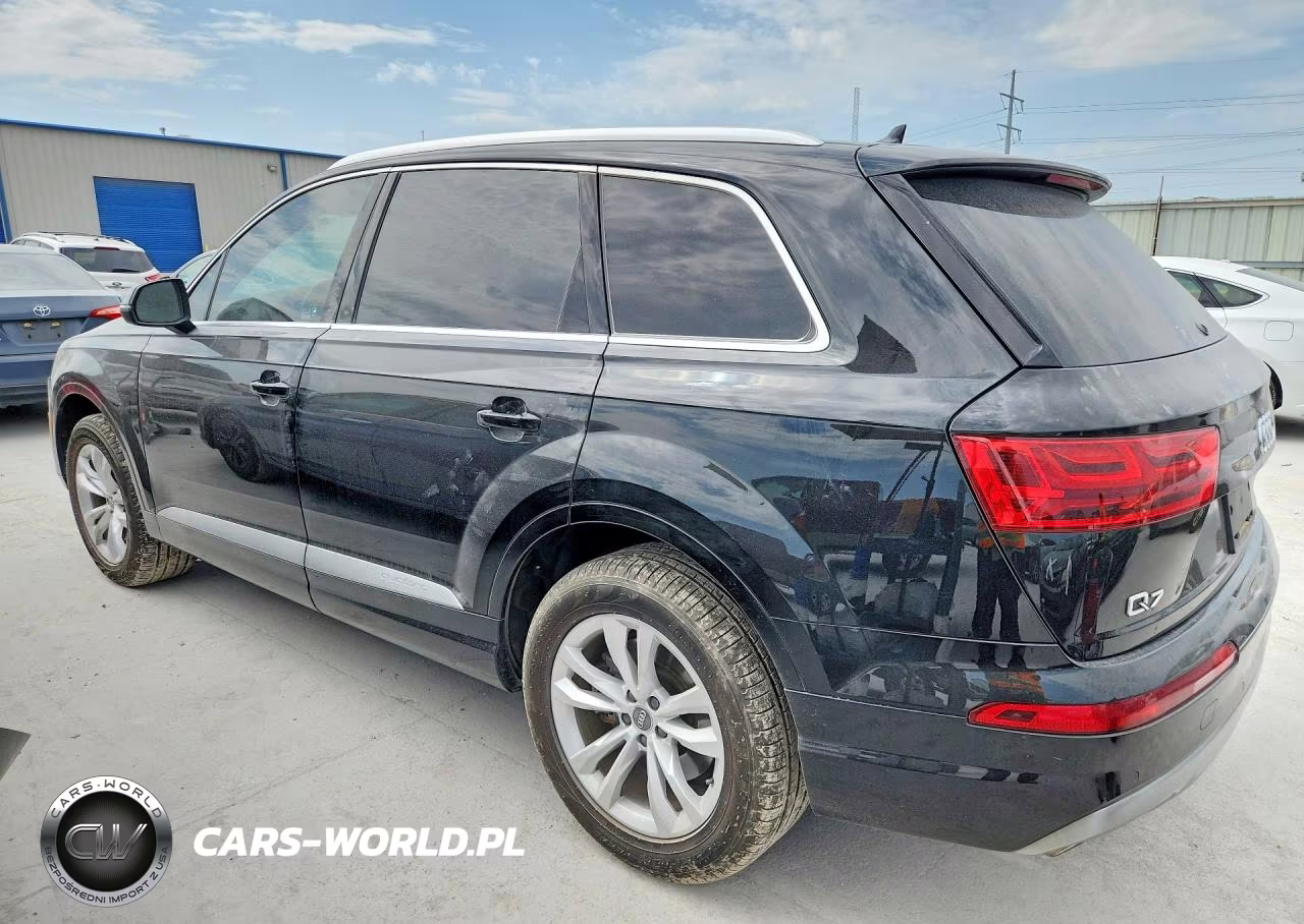 2017 Audi Q7 Premium Plus VIN:WA1LAAF77HD040255 - 2