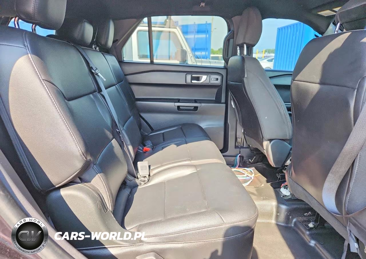 2022 Ford Explorer Police Interceptor VIN:1FM5K8ABXNGB57737 - 11